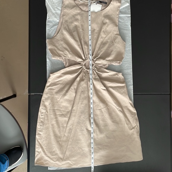 Zara Cut Out  Linen Blend Dress - Picture 6 of 8